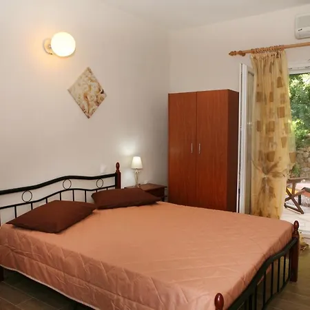 Villa- Nefeli Ferienhaus *